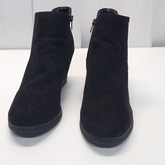 White Mountain Solange Black Wedge Chelsea Boots Size 12M Expandable Side & Zip - Picture 4 of 8